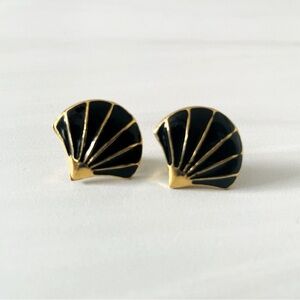 Vintage Seashell/Fan Earrings for Pierced Ears- Black and Gold- Costume Jewelry